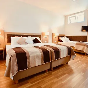 Jelica Restaurant Apartmán
